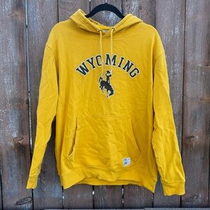 Under Armour Wyoming Cowboys Yellow Orange Textured Hoodie Size Large